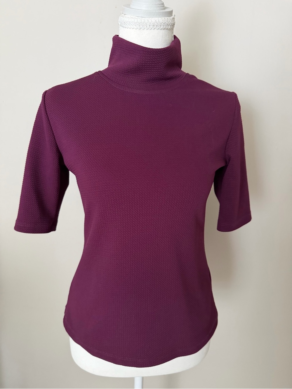 Globus Purple-Burgundy Textured Turtleneck for Fall🍁